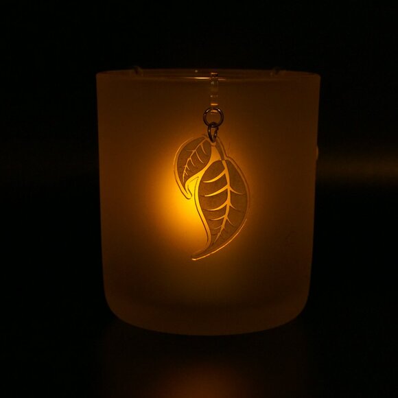 Etched Acrylic Leaf Candle Charms | Elegant Candle Jewelry - Picture 5 of 7